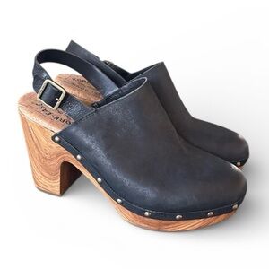 SINGLE SHOE Kork-Ease Darby Black Slingback Leather Faux Woodgrain Platform Clog